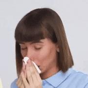 女子吹空调患暖气病,女子吹风吹成面瘫