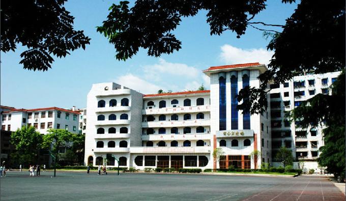 遵义各县高中2023年综合实力排名,贵州遵义排名12000可以读哪个高中