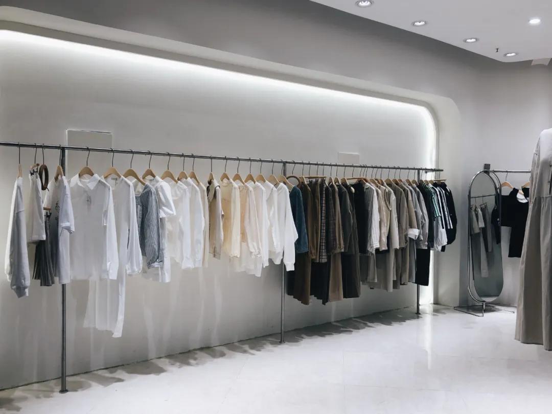 乌鲁木齐九鼎服装批发市场价格,乌鲁木齐批发服装便宜的地方2-3元