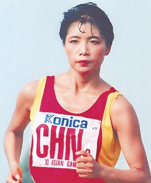 田径回顾世锦赛刘翔第九道夺冠,中国跑步冠军第一名刘翔