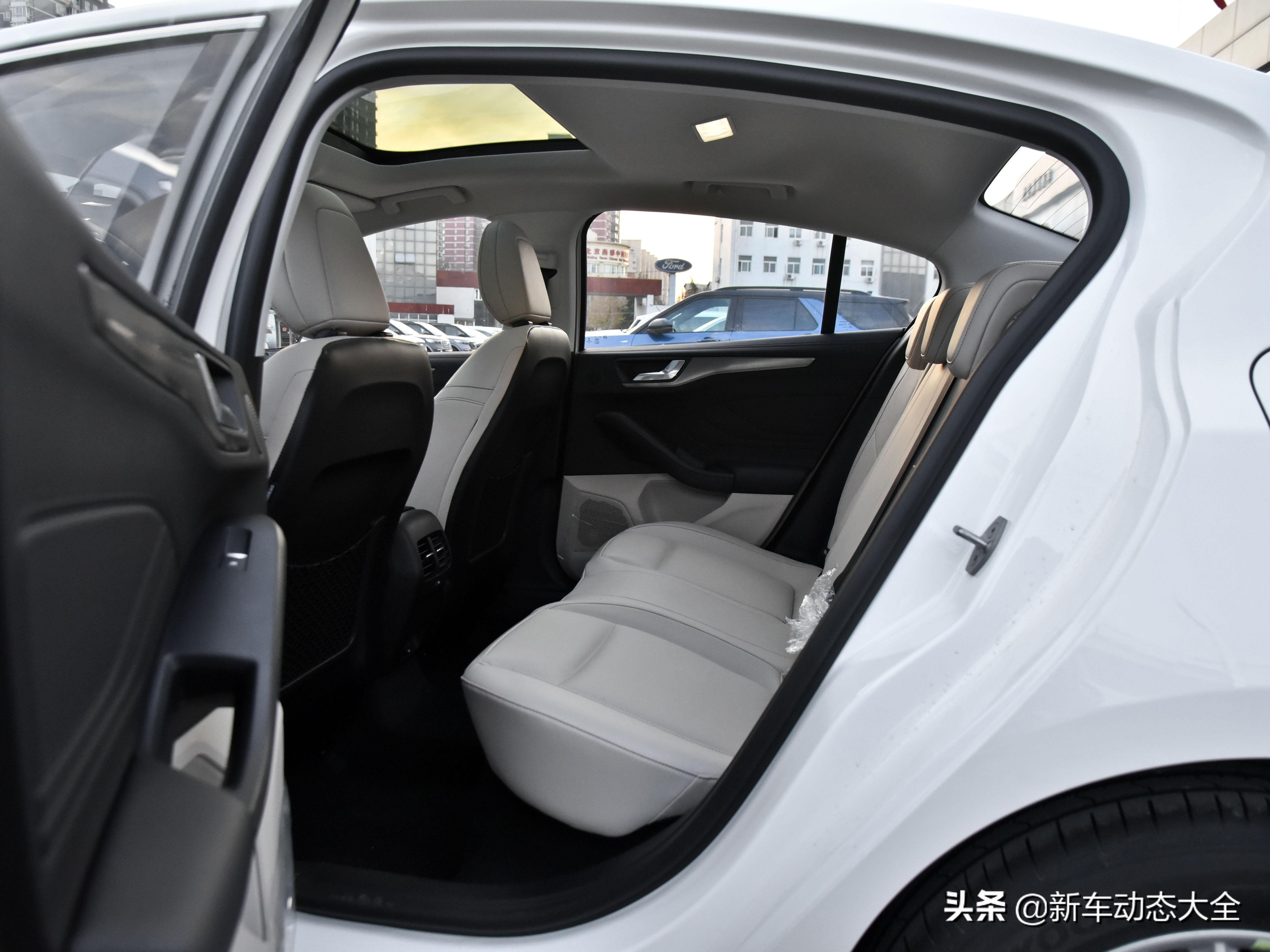 福特三厢福克斯底盘,12款福克斯底盘媲美b级车