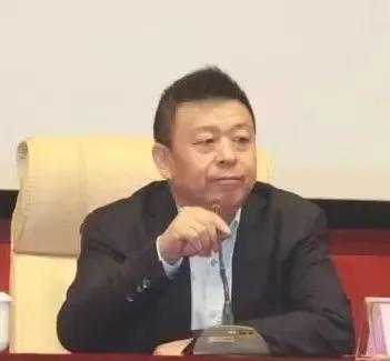 【法治热点早知道】男子生前瞒着妻子两年累计打赏女主播250多万，还长期线下见面！妻子起诉女主播和平台！