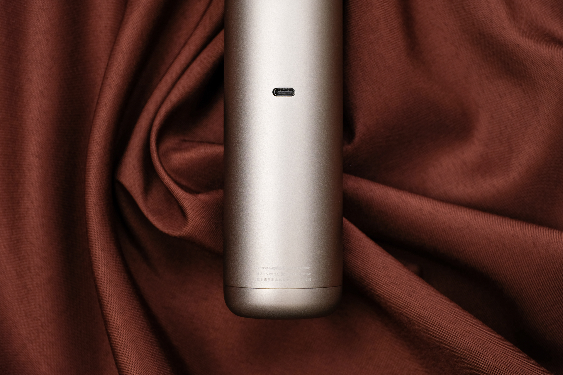 迷你小身材,迷你轻携无线吸尘器