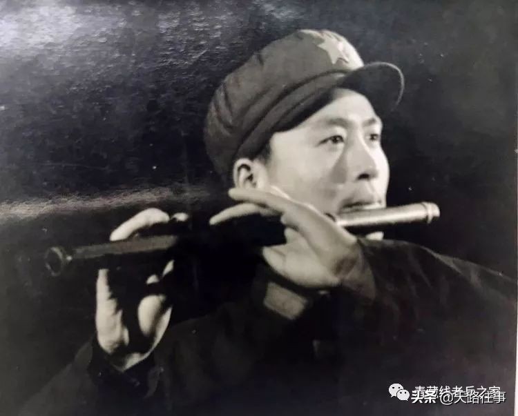 文艺兵跳芳华,文艺兵芳华话剧