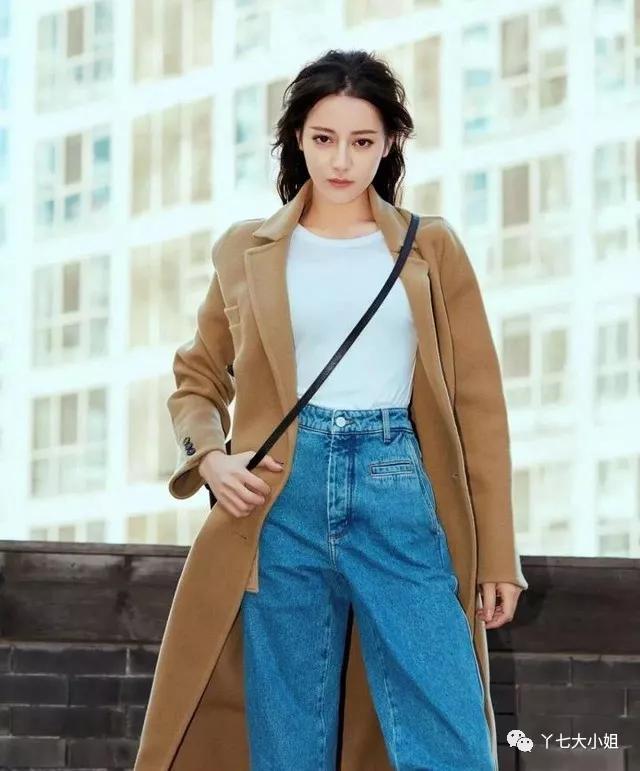 气质驼色让你随意搭配不出错,今秋必备的驼色让你时尚感up