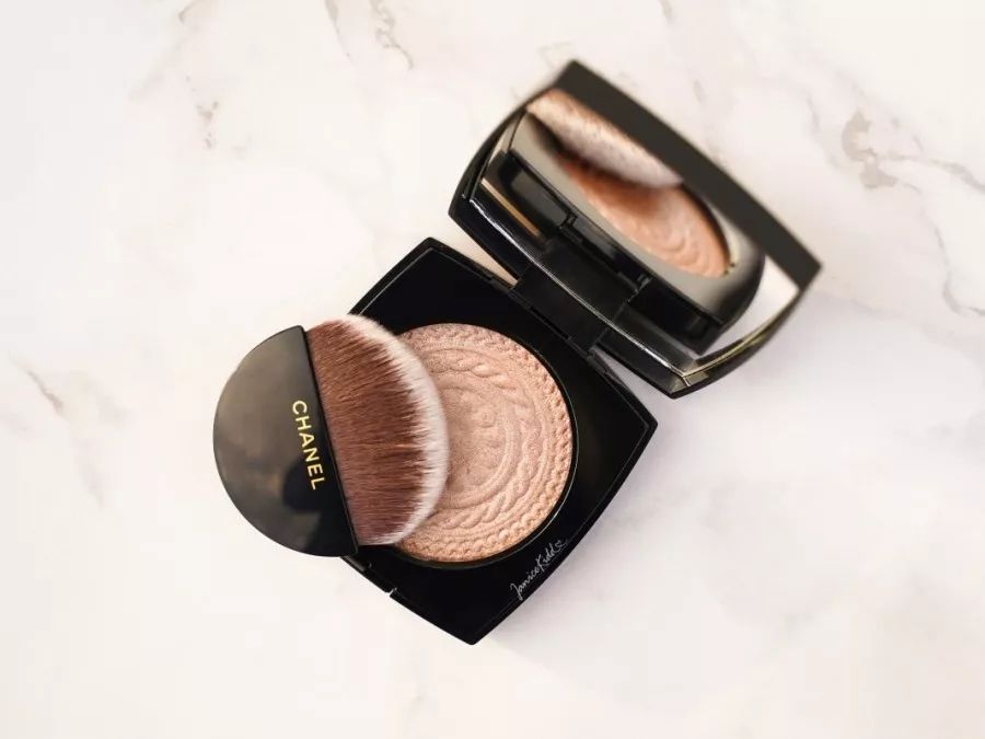 香奈儿真实身材,香奈儿真皮女包