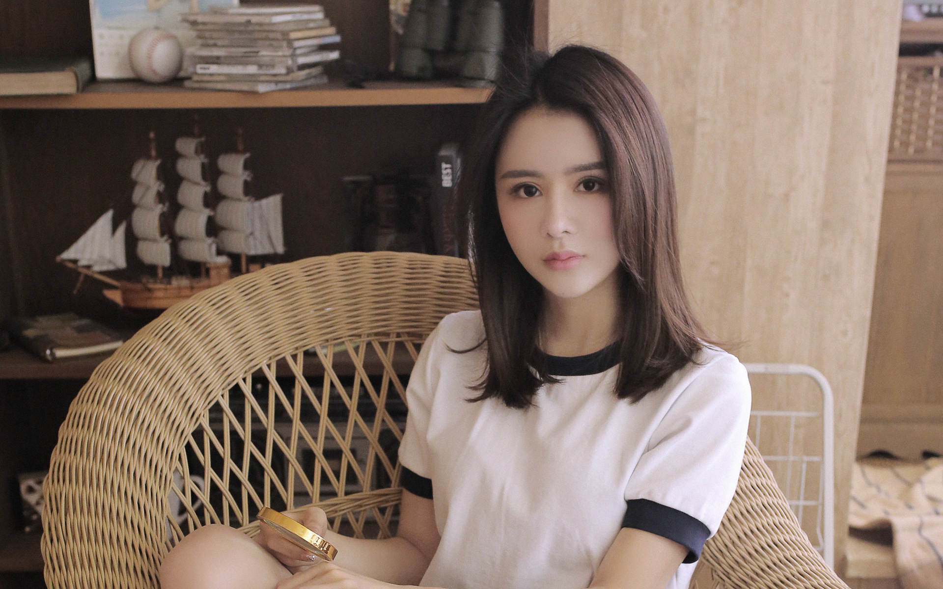 运动服美女图片唯美,女生运动服动漫壁纸