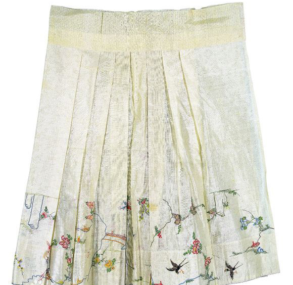 鐖辩┛鐪熶笣琛ｆ湇鐨勪汉,鐪熶笣闆汉鍜岀湡涓濋潰鏂欑殑鍖哄埆