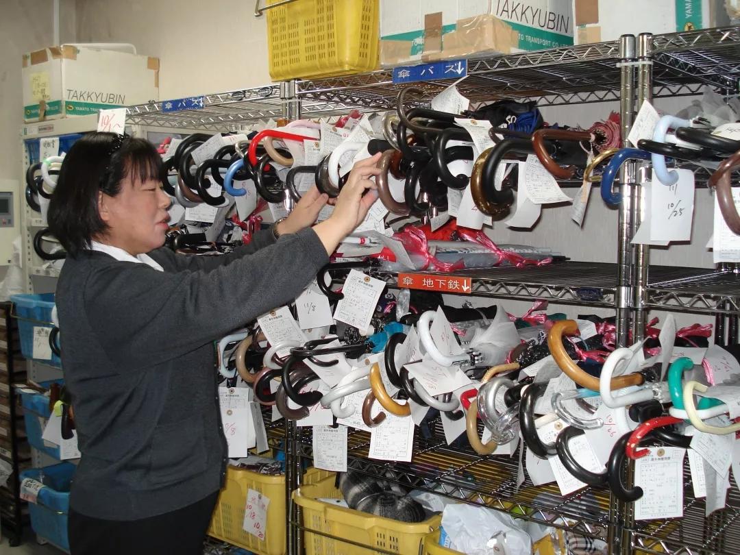 日本拾金不昧怎么处理,日本拾金不昧报酬