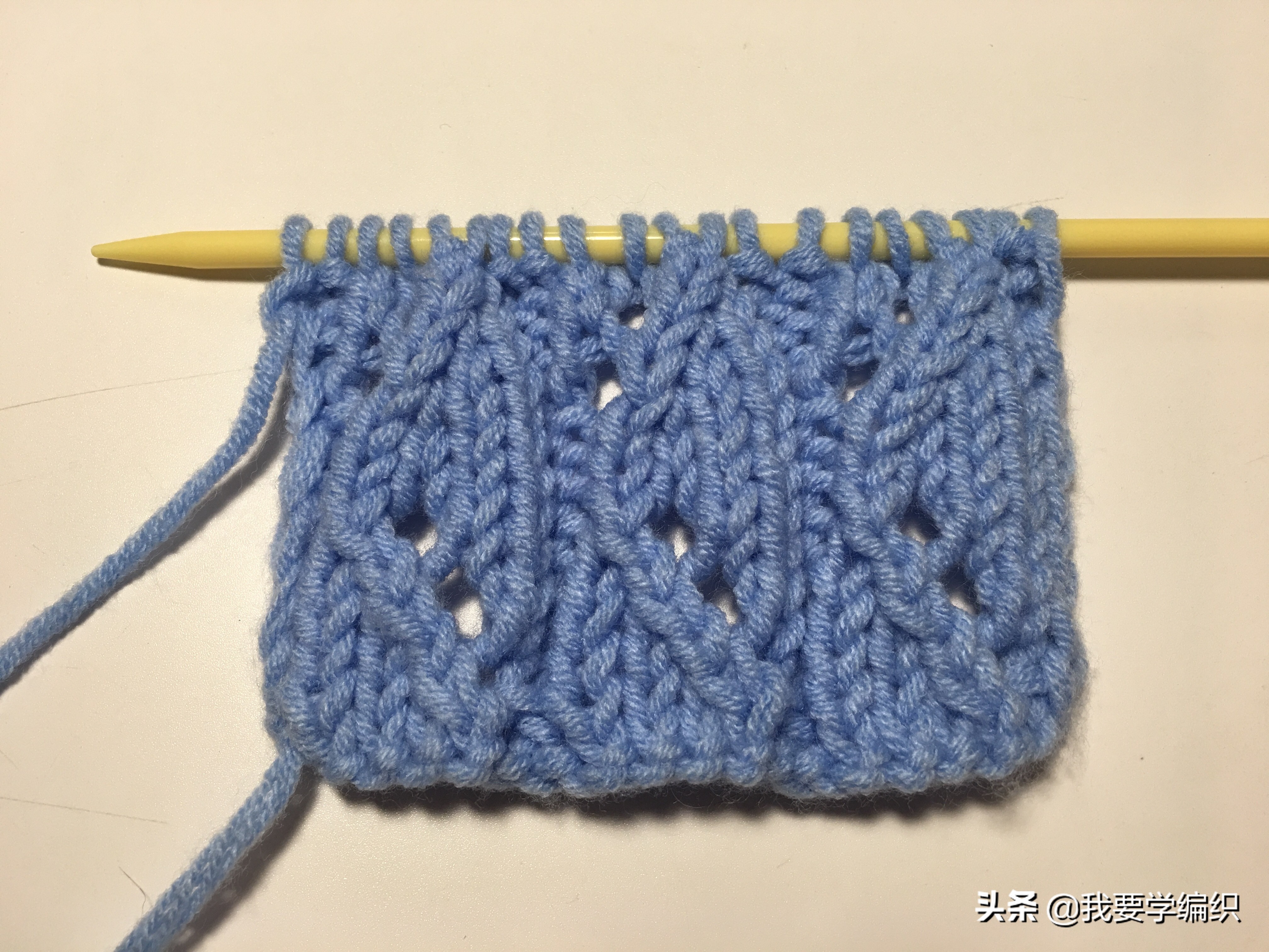 自上而下水波纹花样的编织教程,镂空波浪条编织花样