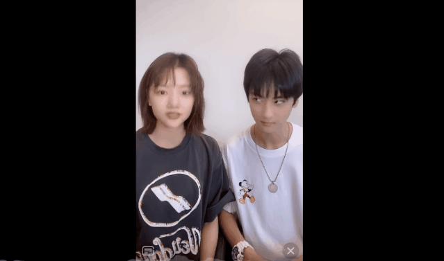 小孩子说你脚臭你该怎么怼,当众吐槽女生脚臭被骂惨