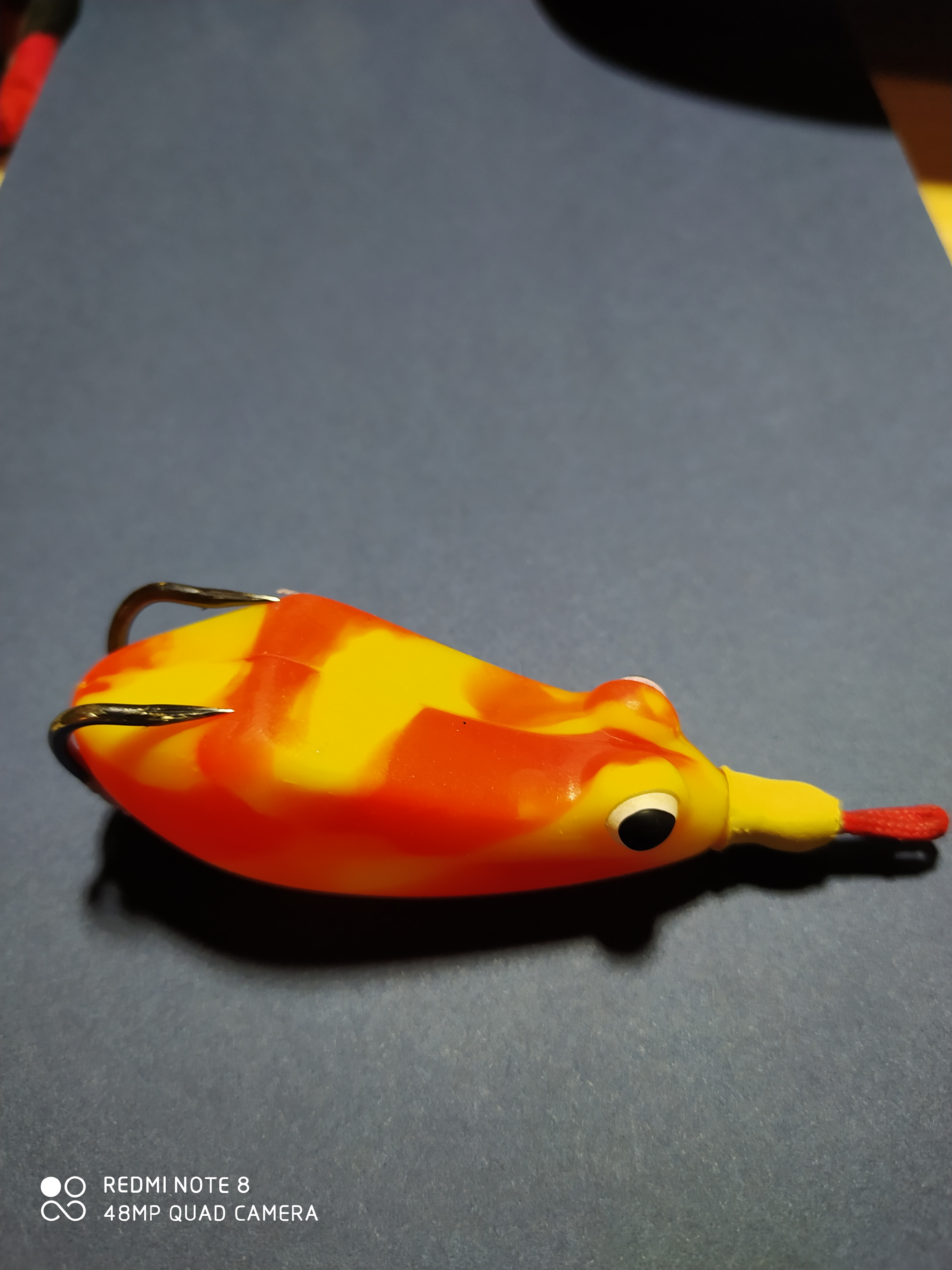 雷强控蛙手法教学,路亚钓黑鱼入门教程雷蛙系法