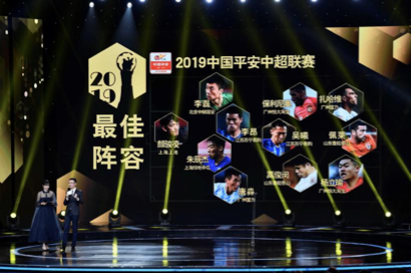 两大国脚吴曦李昂将去上海,年度最佳11人阵容吴曦