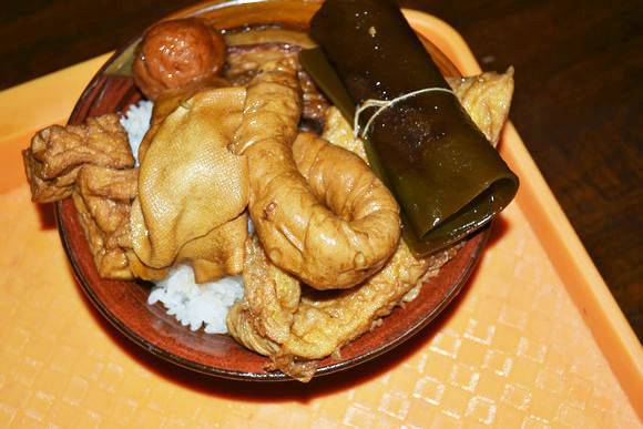 济宁高新区长虹路李记甏肉干饭,济宁有真空包装的甏肉干饭吗