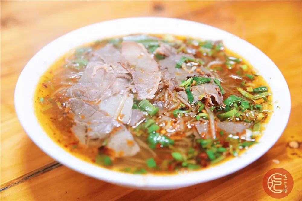 十堰美食面,十堰本地特色菜卤面