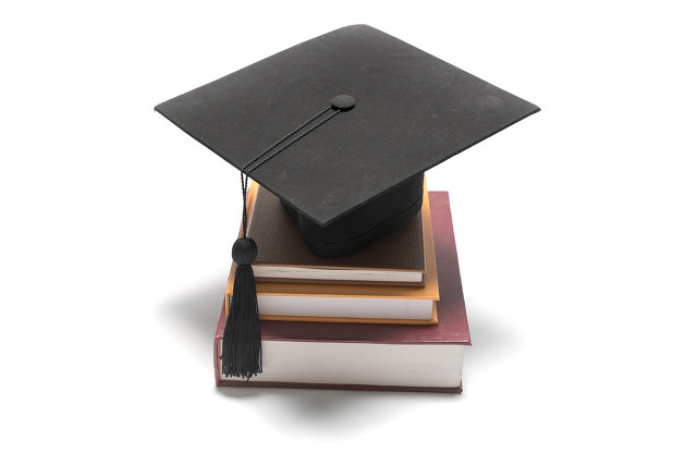 大专和本科有什么区别哪个好就业,大专学历有用吗