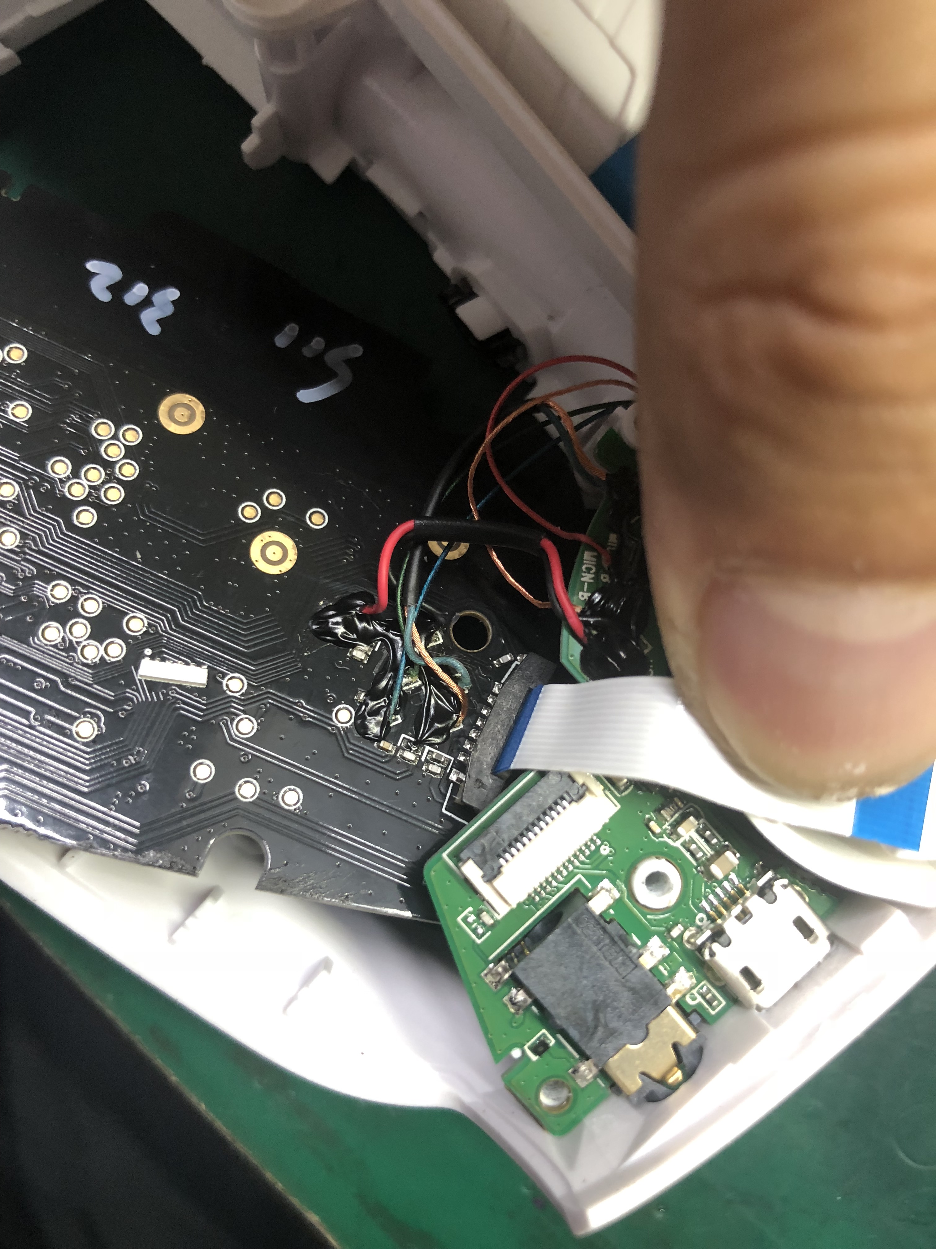 罗技无线耳机g933s能不能和gpro通用,罗技耳机g933s支架