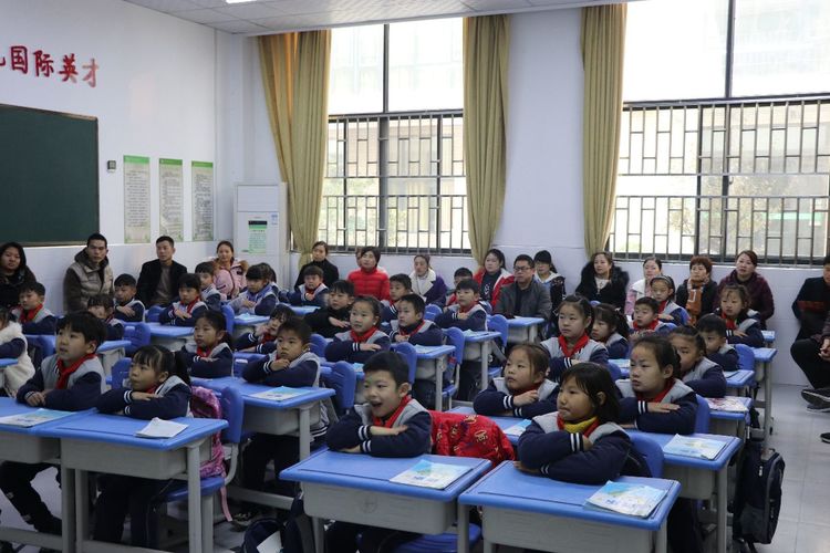 郑州新徽实验学校直播,郑州新徽实验学校喜迎元旦