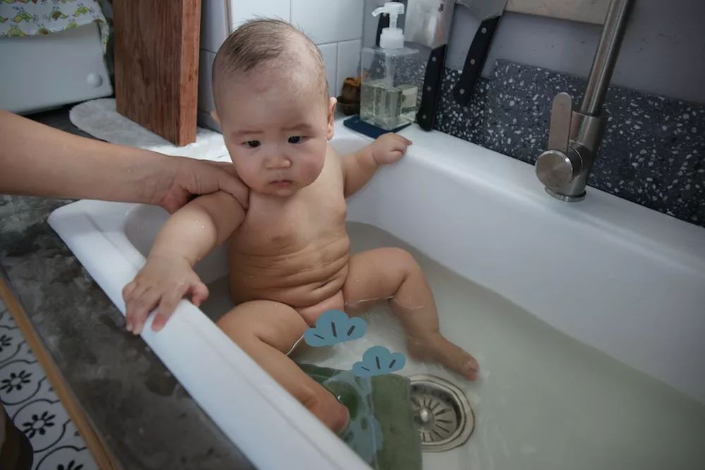 用水泥砌橱柜,用粘土捏一个好看的柜子