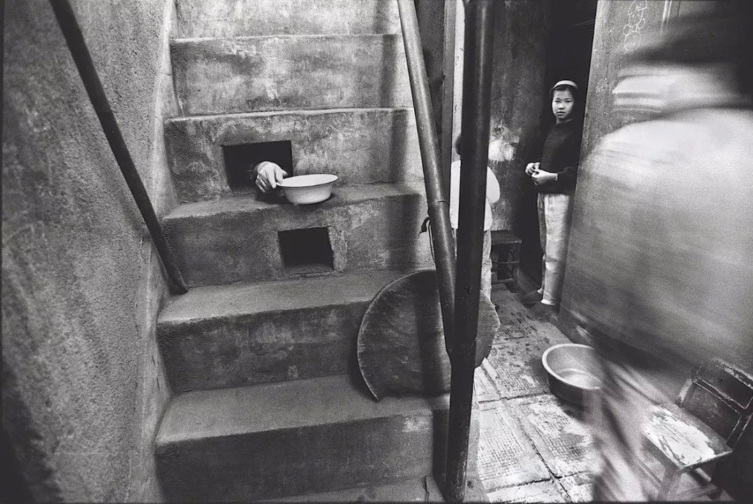 上海蜗居年代的真实故事,上海老蜗居照片