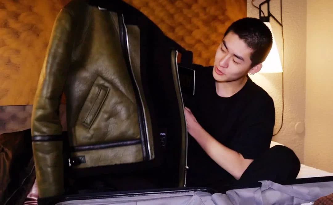 00后翻包,翻包00后