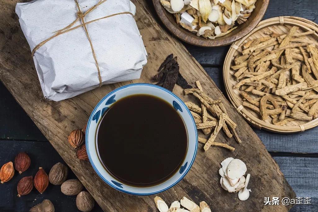 中药做成颗粒冲剂与煎的哪个好,颗粒药和代煎药哪个效果好