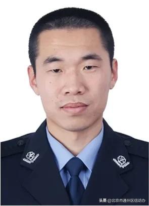 新提拔领导干部培训班,给新上任的基层专干培训