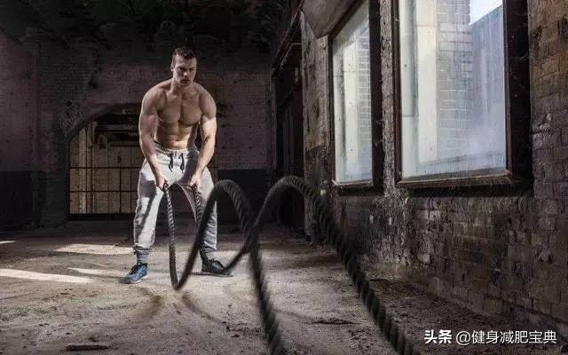 健身房遇到大神,健身房的战绳是练什么的