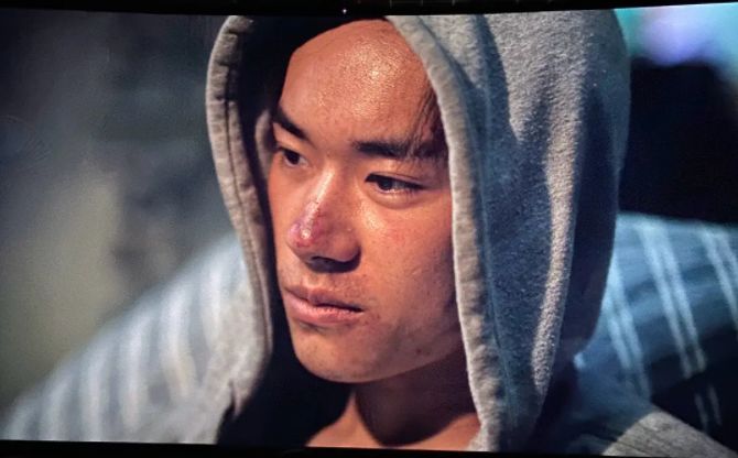 周冬雨易烊千玺少年的你高清图,周冬雨易烊千玺少年的你集体照