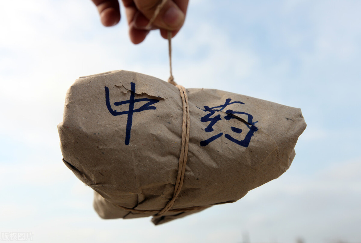 少年白头发吃什么根治白发,两鬓长白发的原因及治疗方法