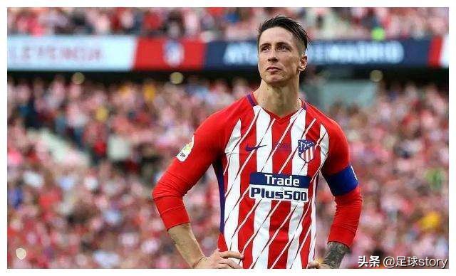 他一直被命运眷顾，生涯前段，他是天之骄子，后段，他是上帝宠儿