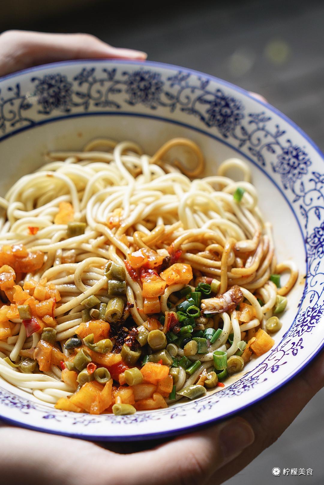 宵夜热干面藕汤,湖北藕汤热干面