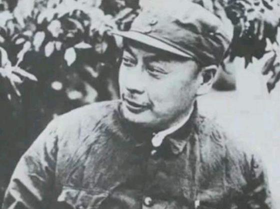 1950年国民*党**一县长落难，求陈毅找工作，陈老总：不会忘记朋友