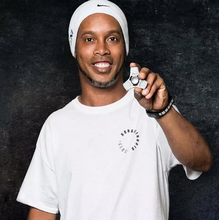 小罗一代巨星败落,小罗巨星