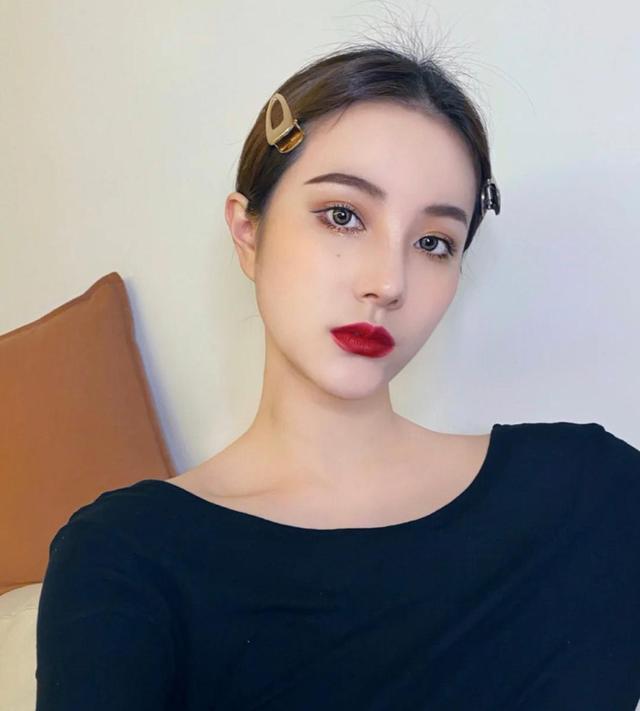 为什么说阿玛尼这个牌子好,为什么觉得阿玛尼唇釉没那么好用