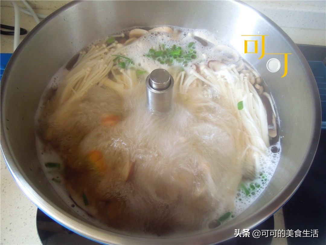 墨鱼干炖干蘑菇,墨鱼干煲汤搭配什么菌菇