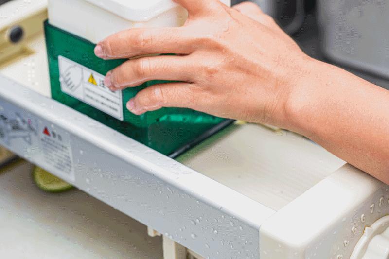 买一送一！大肚子水果茶来了，足足1000cc，单靠吸管都吸不动