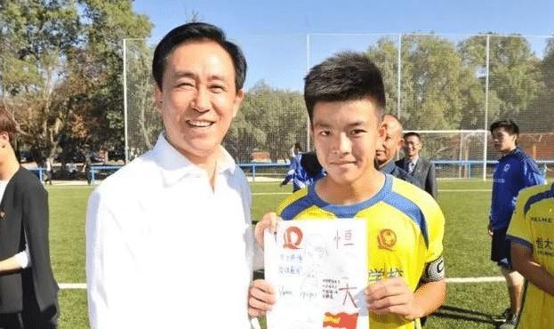 王朝交易球员,恒大球员的年薪最新消息