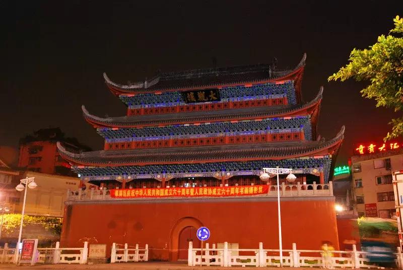 中国的十大古楼,中国旅游十大名楼