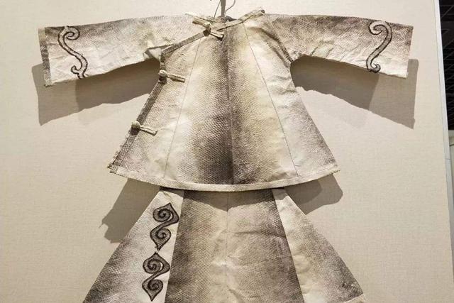 中国民族服饰文化艺术,墨西哥民族服饰和新疆民族服饰