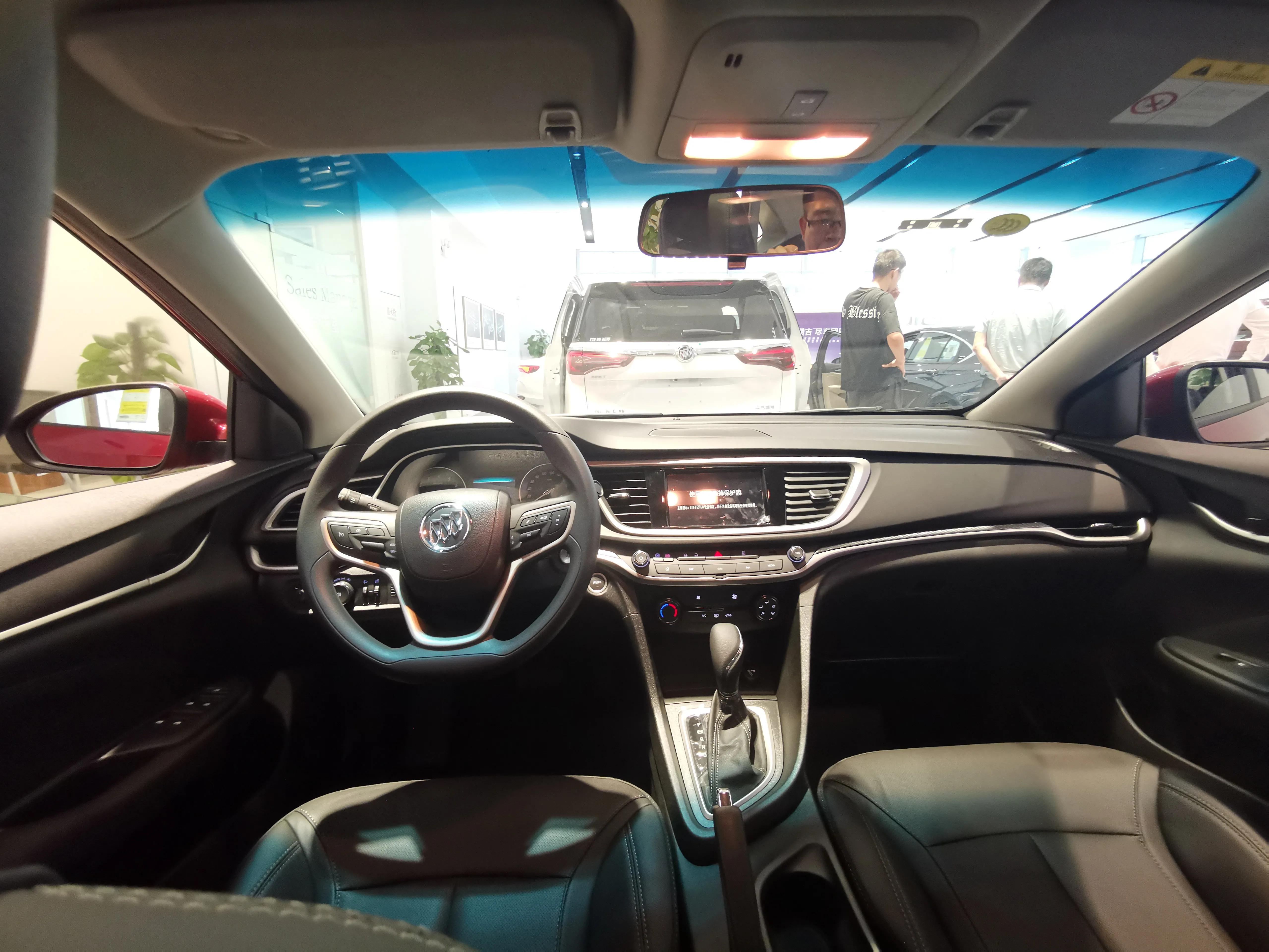 高颜值高性价比；10万合资家轿车首选—别克英朗