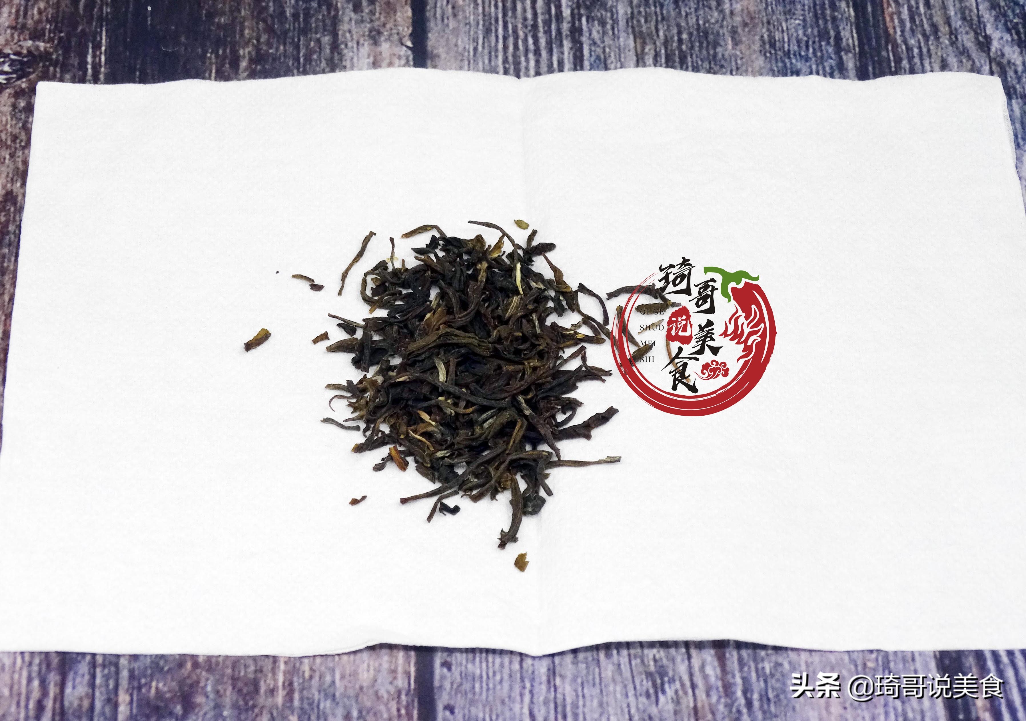 囤蒜商怎么保存大蒜长时间不发芽,干大蒜怎样保存才不易发芽和霉烂