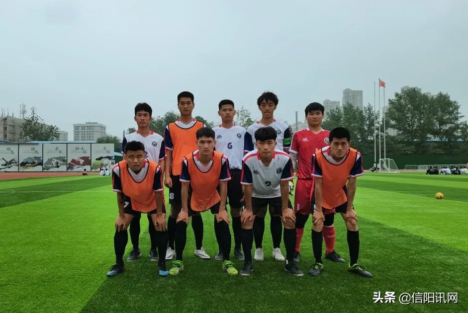 恭喜足球队在足球联赛中喜获佳绩,恭喜足球队取得胜利