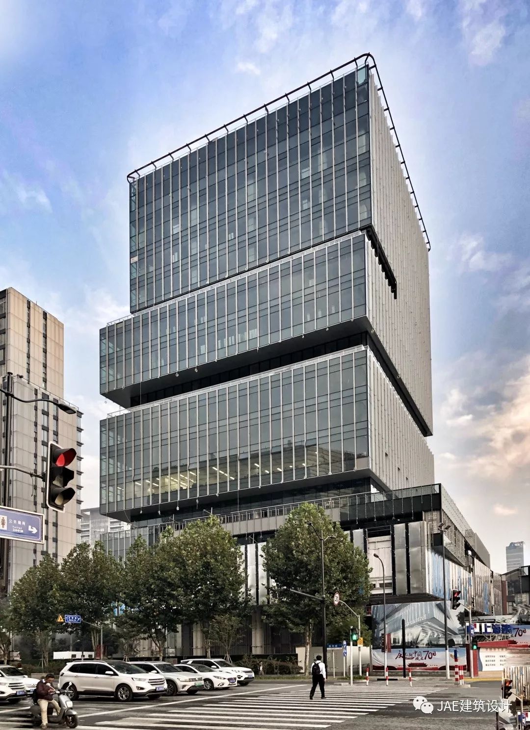 上海苏州河畔的新地标,上海苏州河地标建筑