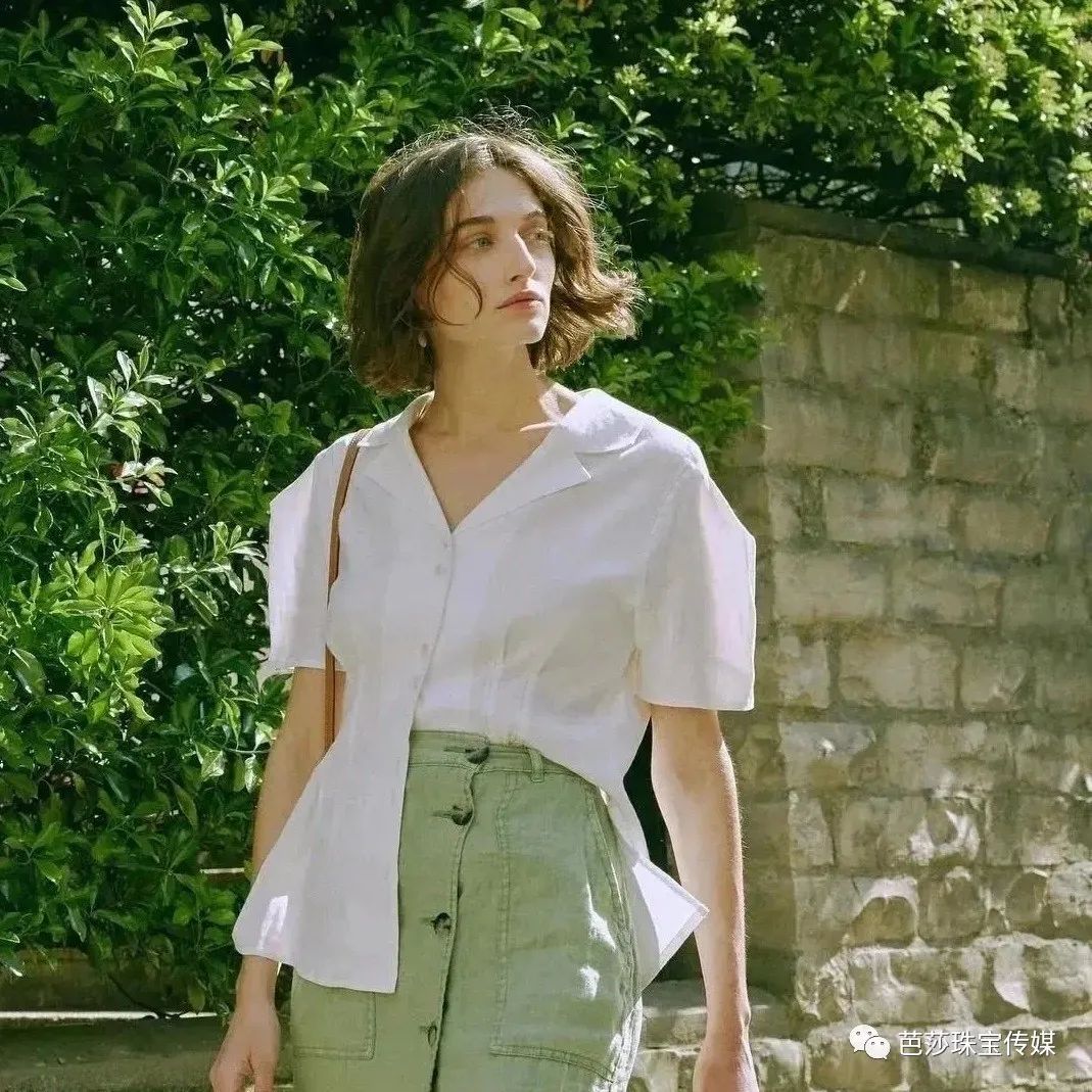 夏季做氛围感美人，清新好入手的葡萄石应该拥有姓名