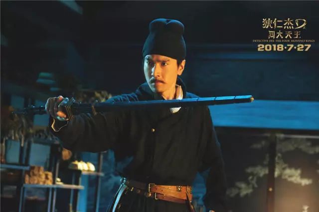 出道就获奖的女星,高圆圆为何选了赵又廷