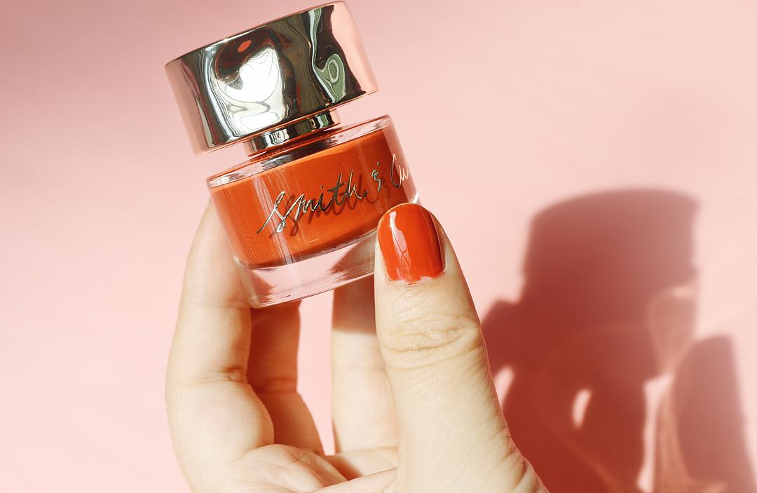 美甲小白建议买什么颜色的指甲油,好看百搭指甲油推荐