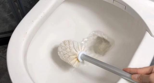 家里用不完的火柴不要丢,夏天家里用完的蚊香灰千万别扔了