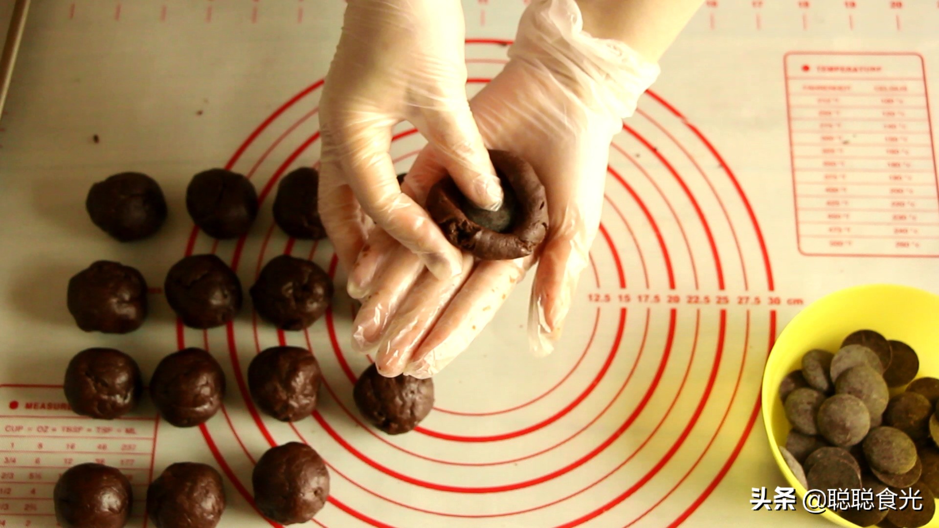 爆浆巧克力麦芬做法,趣多多王子酥性饼干香浓巧克力味