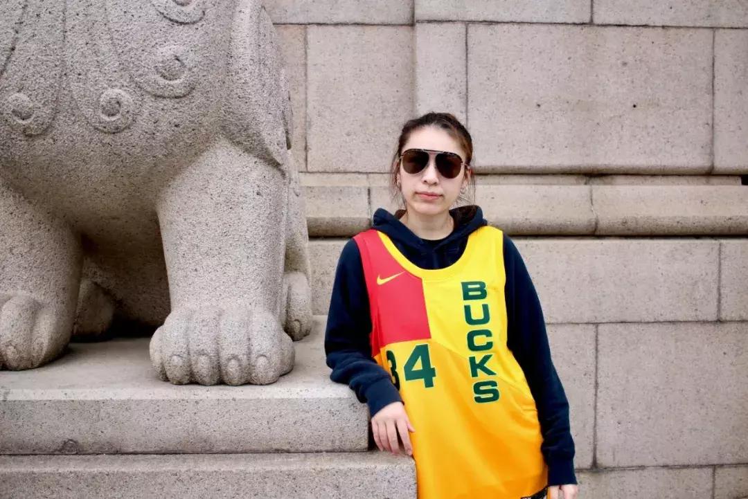 雄鹿这赛季一共穿过哪些球衣,雄鹿队的新赛季球衣